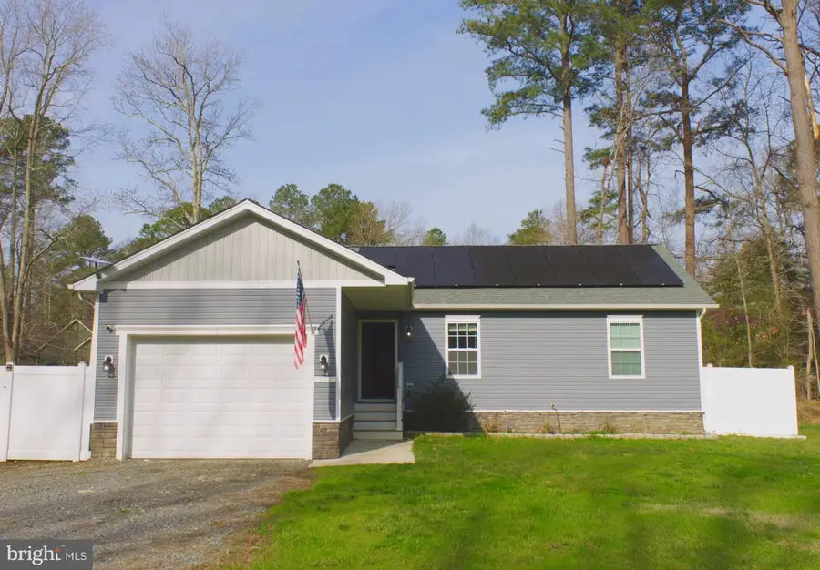 283 Shorewood Dr, Colonial Beach, VA 22443 - #2