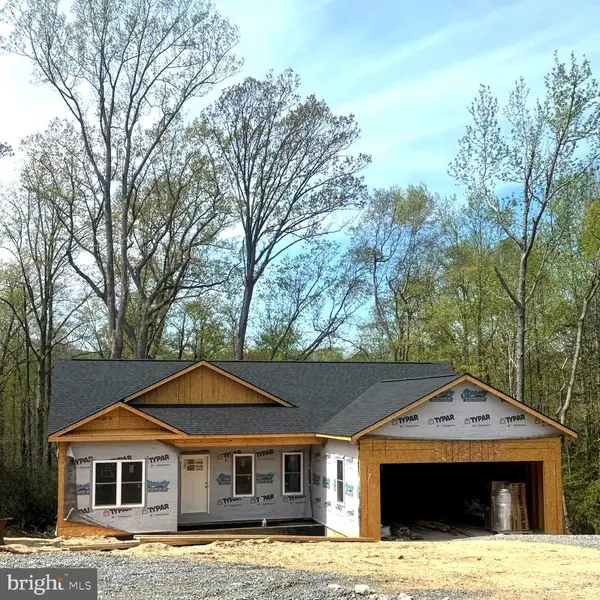 209 Federalist Way, MONTROSS, VA 22520