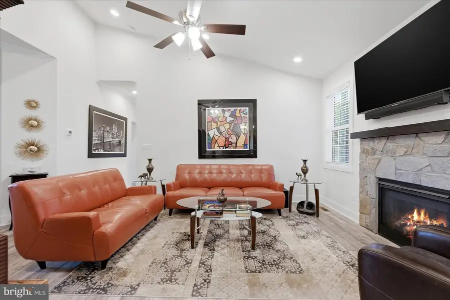 329 N Glebe Rd, Montross, VA 22520 - #3