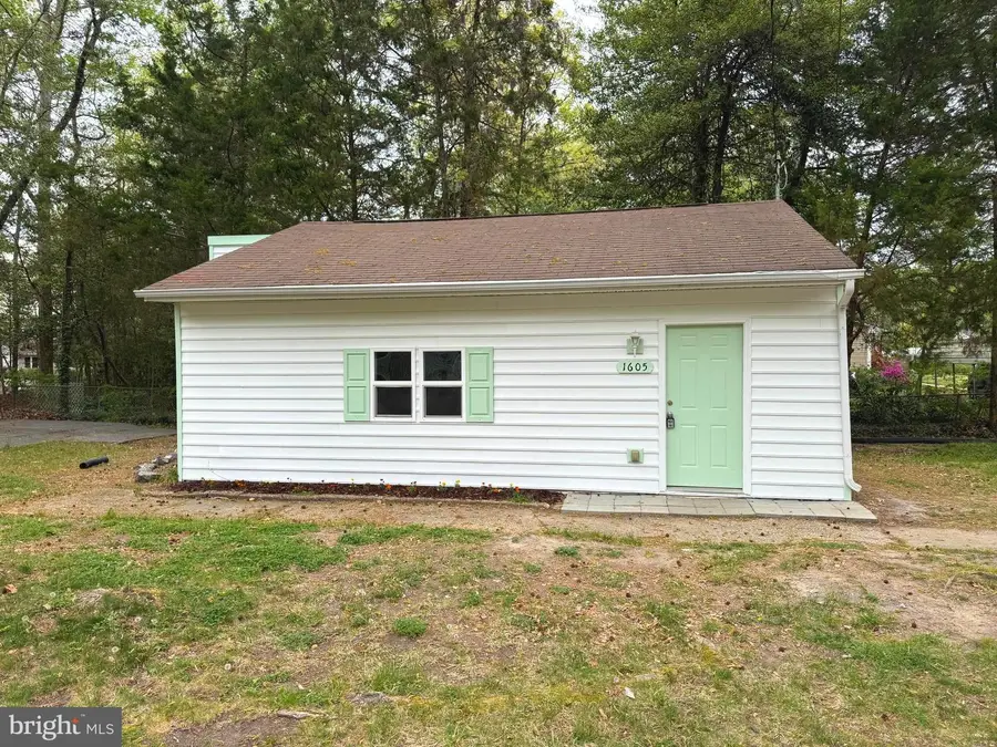 1605 Lakeview Dr, Colonial Beach, VA 22443 - #2