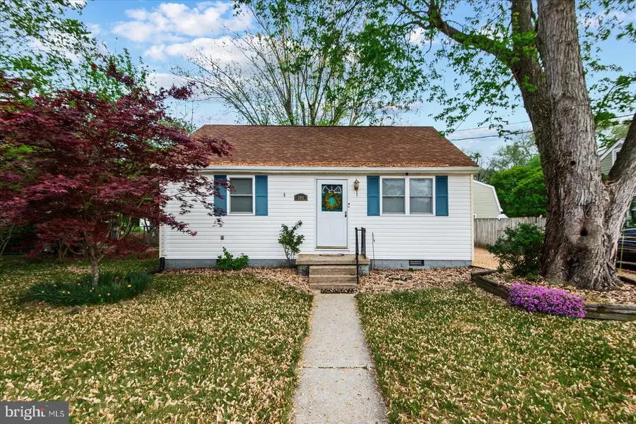 306 Locust Ave, Colonial Beach, VA 22443 - #2