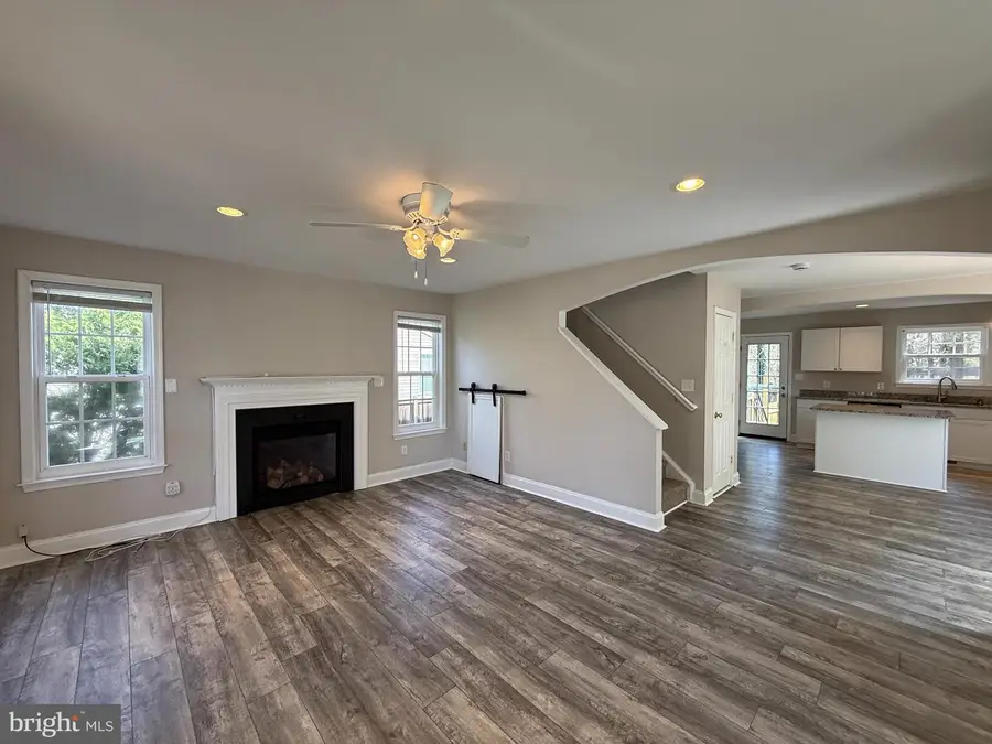 238 5th St, Colonial Beach, VA 22443 - #3