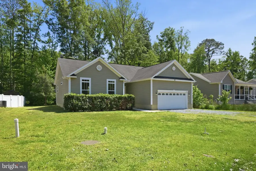188 Nicholson Dr, Colonial Beach, VA 22443 - #2