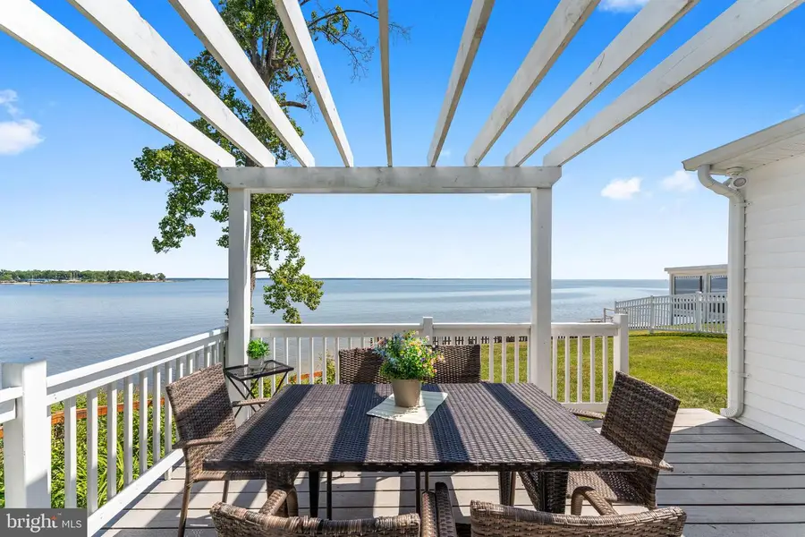 222 Shore Dr, Colonial Beach, VA 22443 - #2