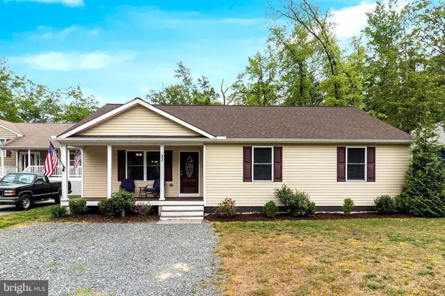 32 Placid Rd, Colonial Beach, VA 22443 - #2