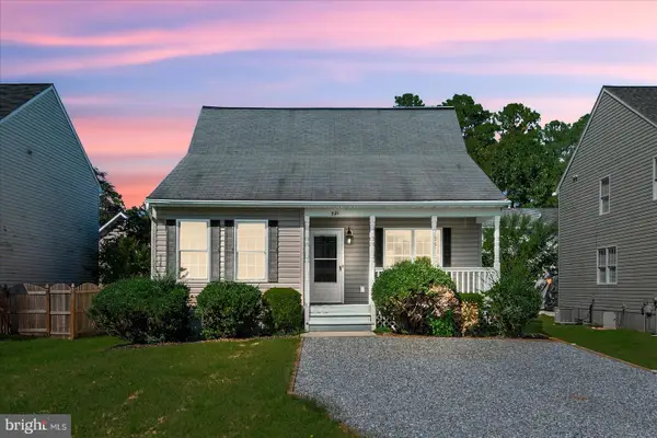 321 3rd St, COLONIAL BEACH, VA 22443