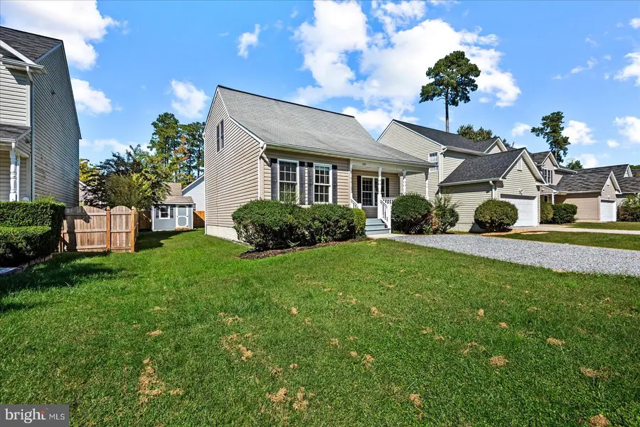 321 3rd St, Colonial Beach, VA 22443 - #2