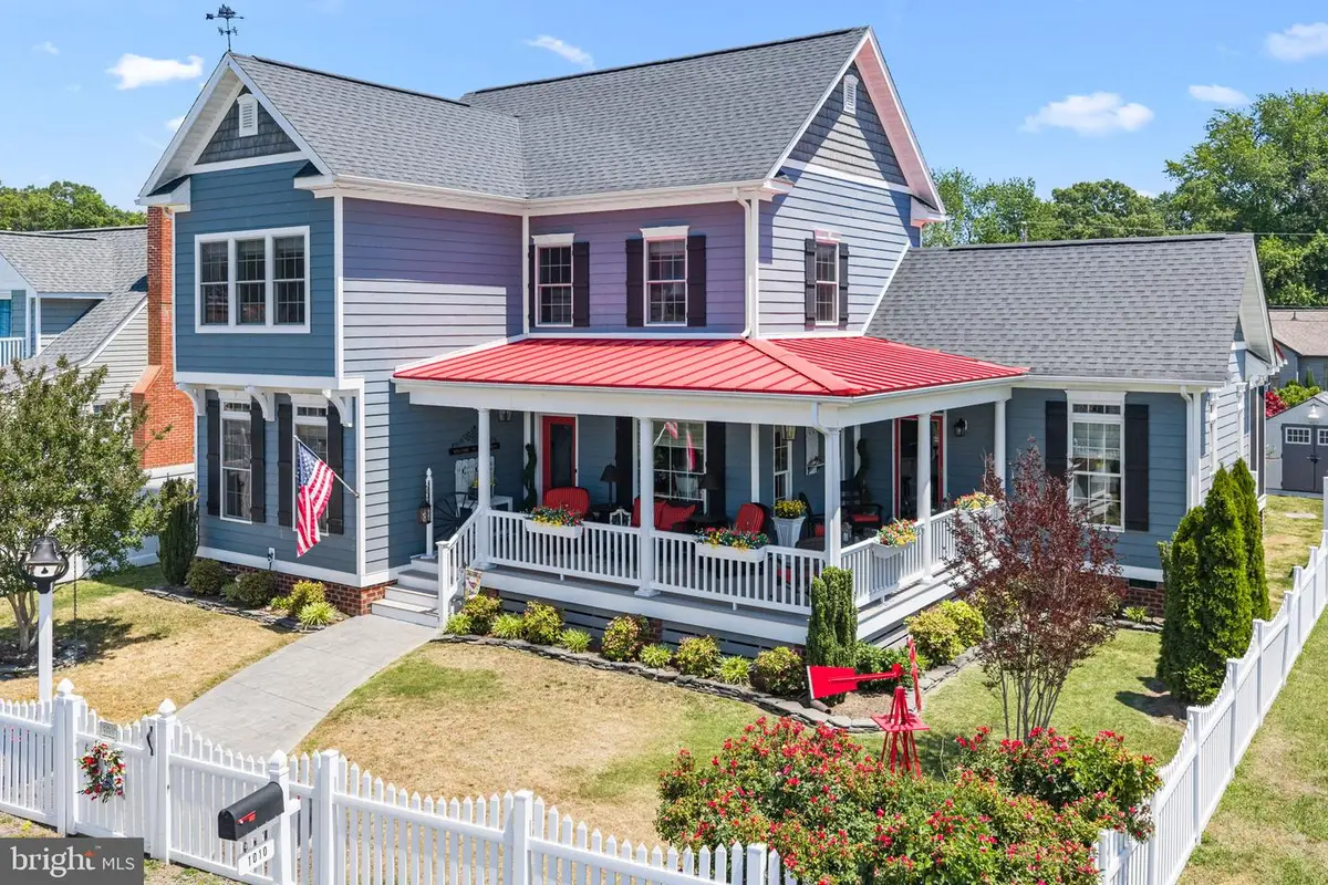 1010 Monroe Bay Ave, Colonial Beach, VA 22443 - #1