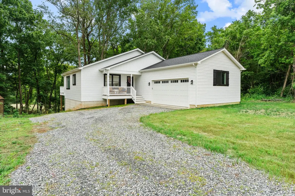 181 Haulover Dr, Montross, VA 22520 - #1