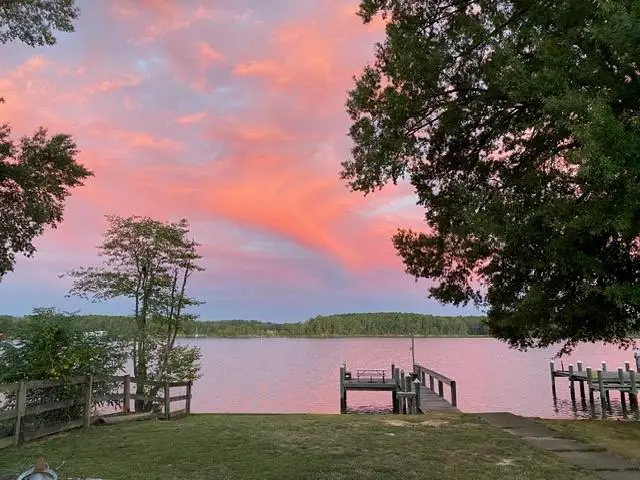 222 Shore Ln, Kinsale, VA 22488 - #1