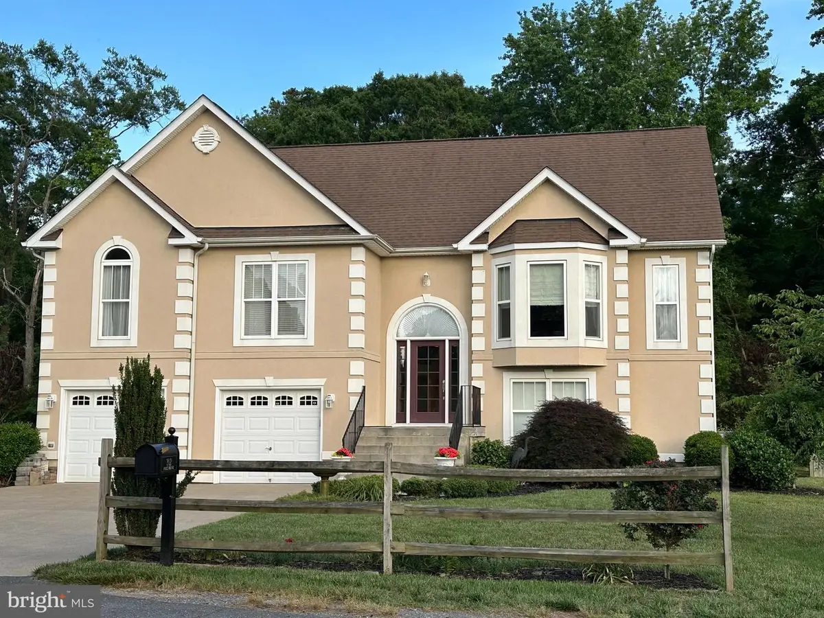 302 Forest Ave, Colonial Beach, VA 22443 - #1