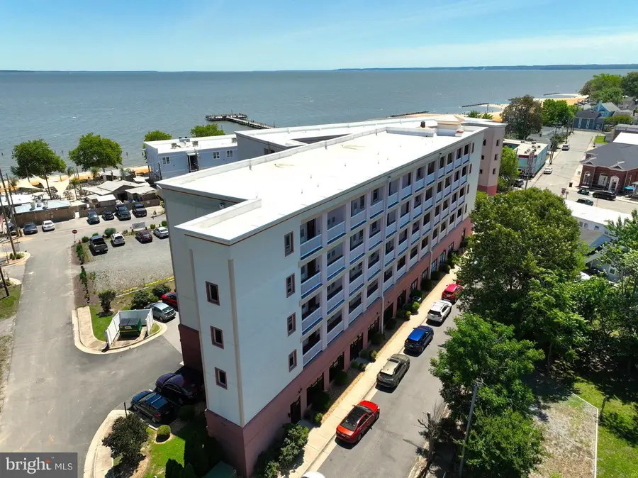 103 N Irving Ave #404, Colonial Beach, VA 22443 - #3