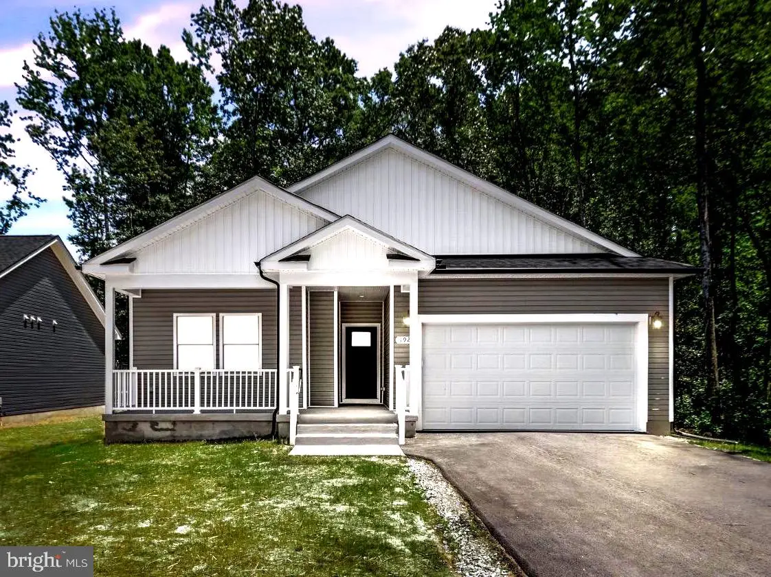 192 Woodmount Dr, Colonial Beach, VA 22443 - #1