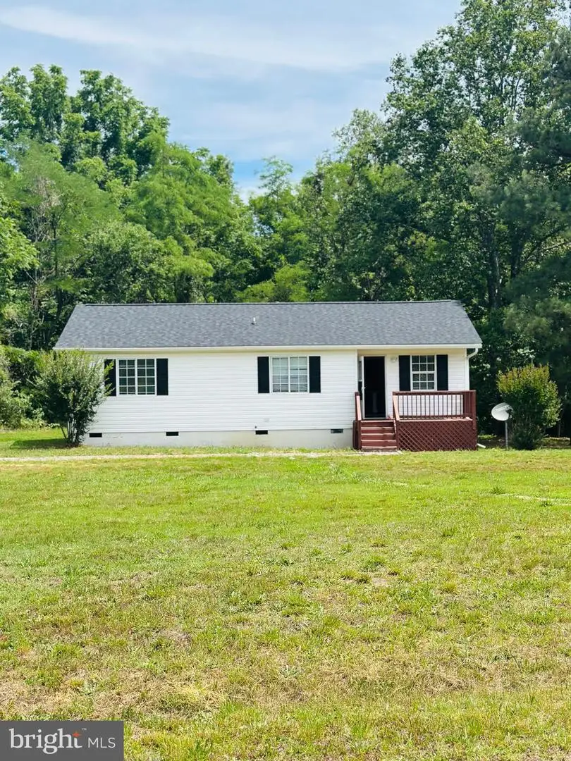 531 Lowe Dr, Hague, VA 22469 - #2