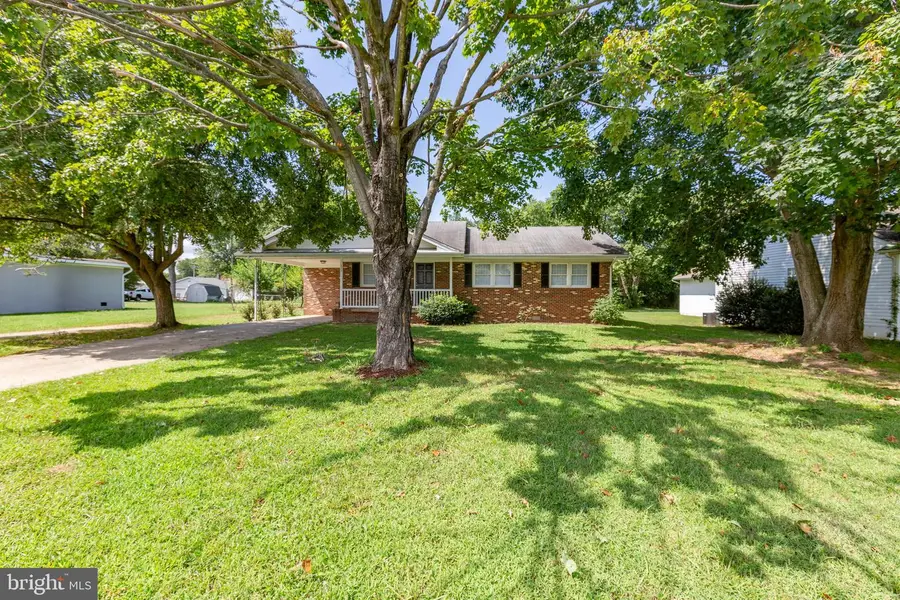 333 Santa Maria Ave, Colonial Beach, VA 22443 - #2