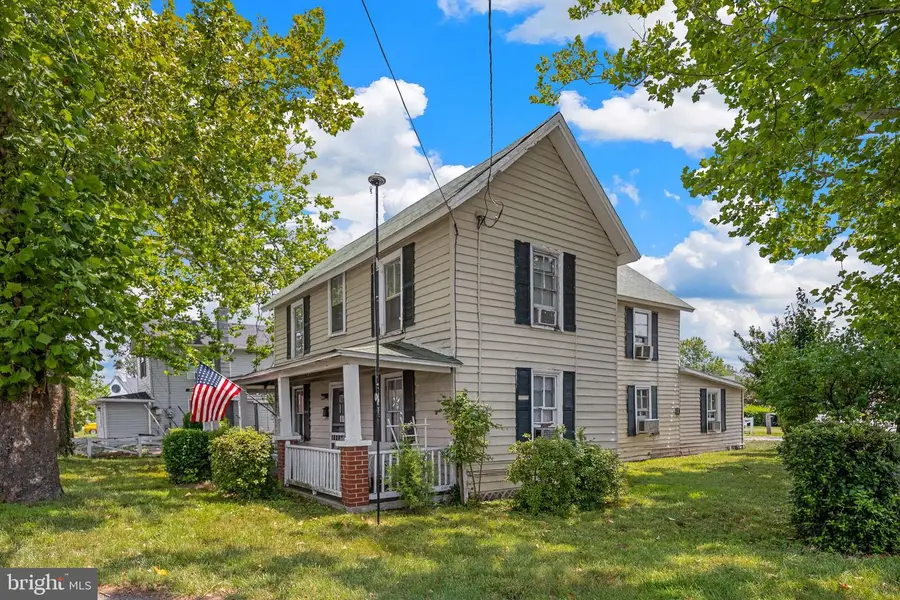 120 Boundary St, Colonial Beach, VA 22443 - #3