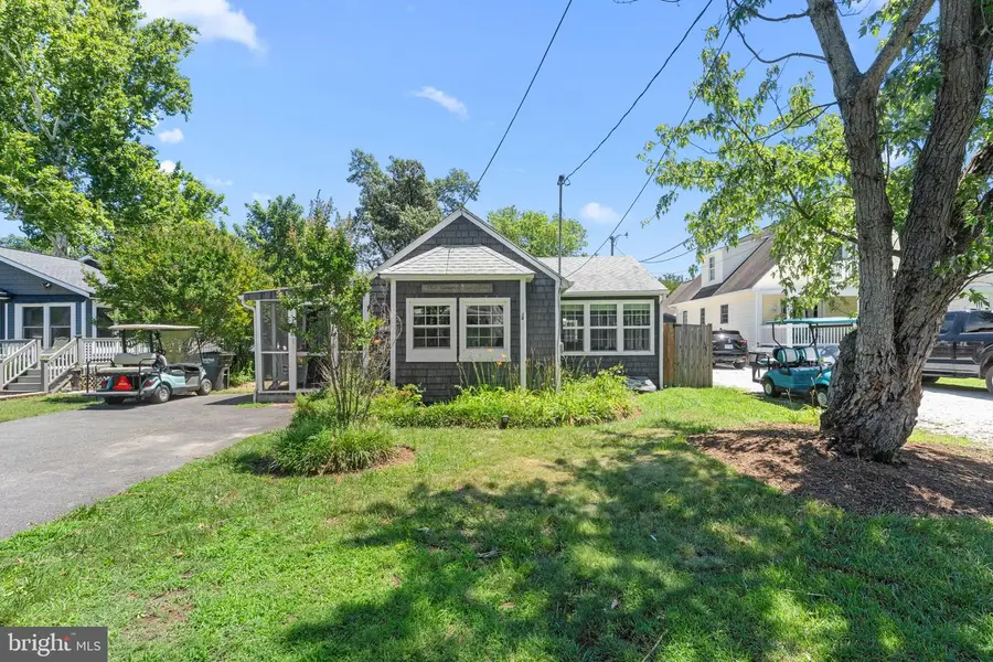 716 Bancroft Ave, Colonial Beach, VA 22443 - #3