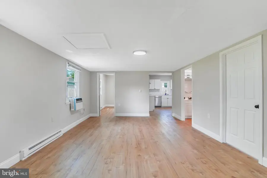 227 Dale Dr, Colonial Beach, VA 22443 - #3