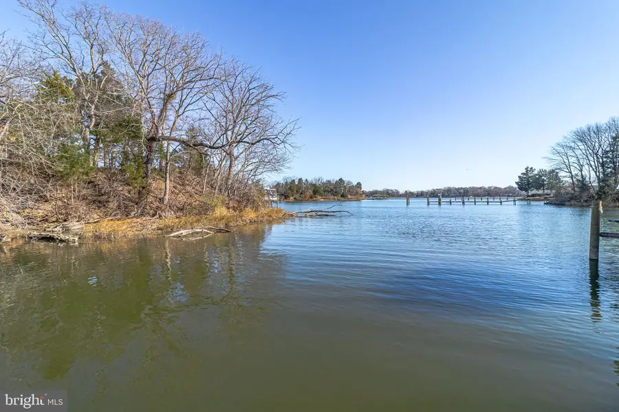 196 Matthews Cove Dr, Montross, VA 22520 - #2