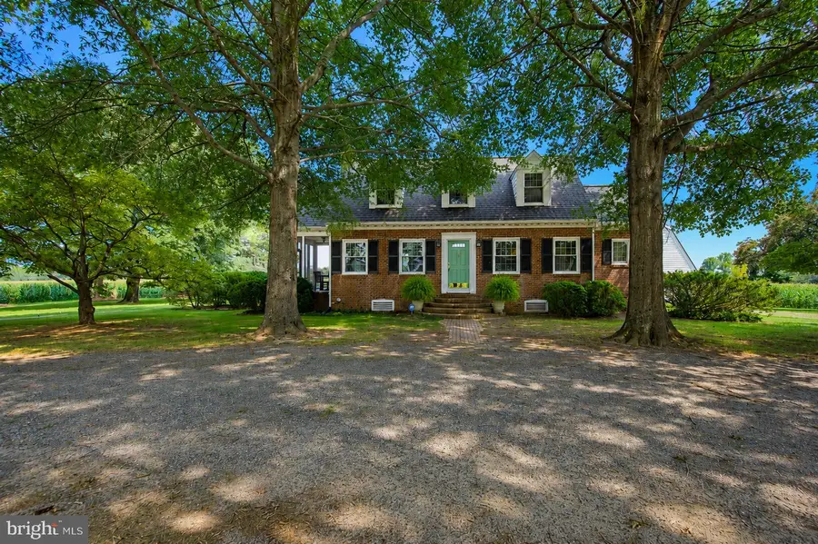 208 Coles Point Rd, Hague, VA 22469 - #2