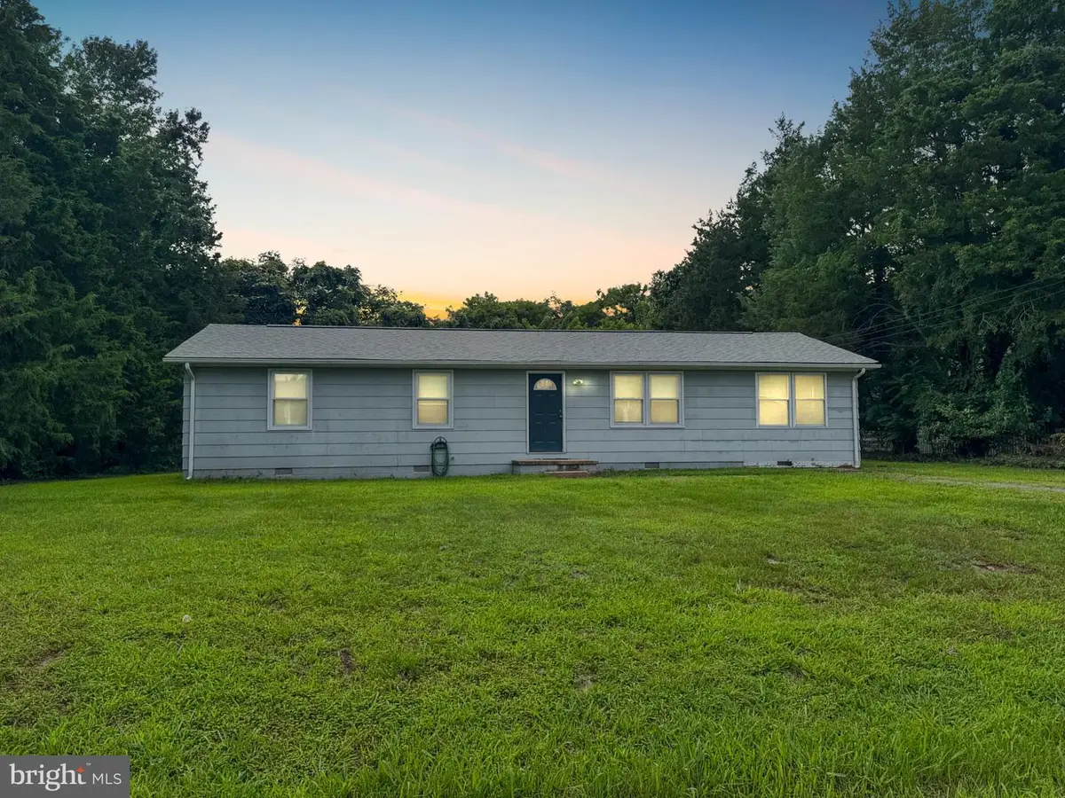 127 Fairfax Dr, Colonial Beach, VA 22443 - #1