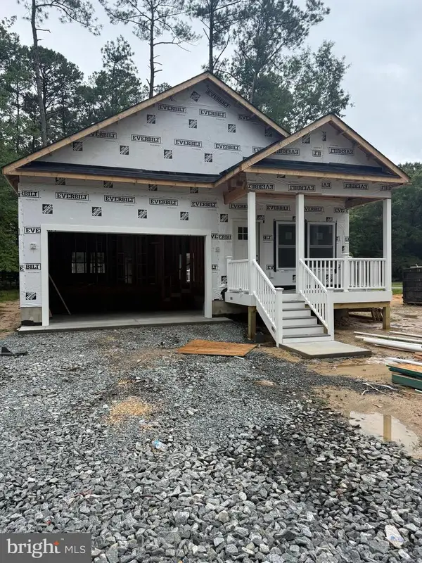 352 North Glebe Rd, MONTROSS, VA 22520