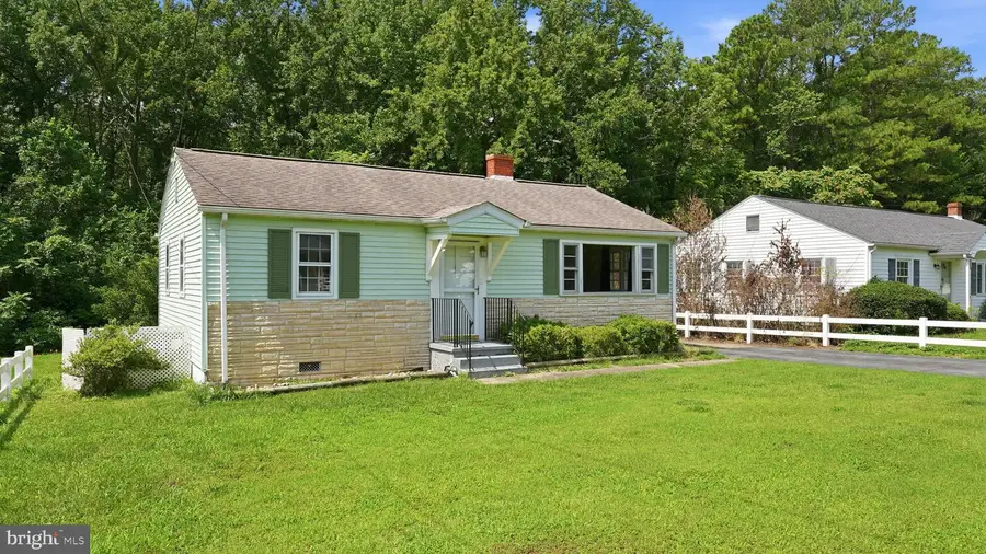145 Carver St, Montross, VA 22520 - #2
