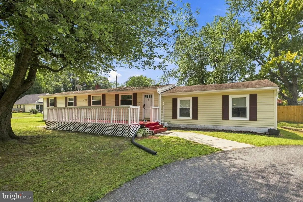 153 Richmond Rd, Colonial Beach, VA 22443 - #1