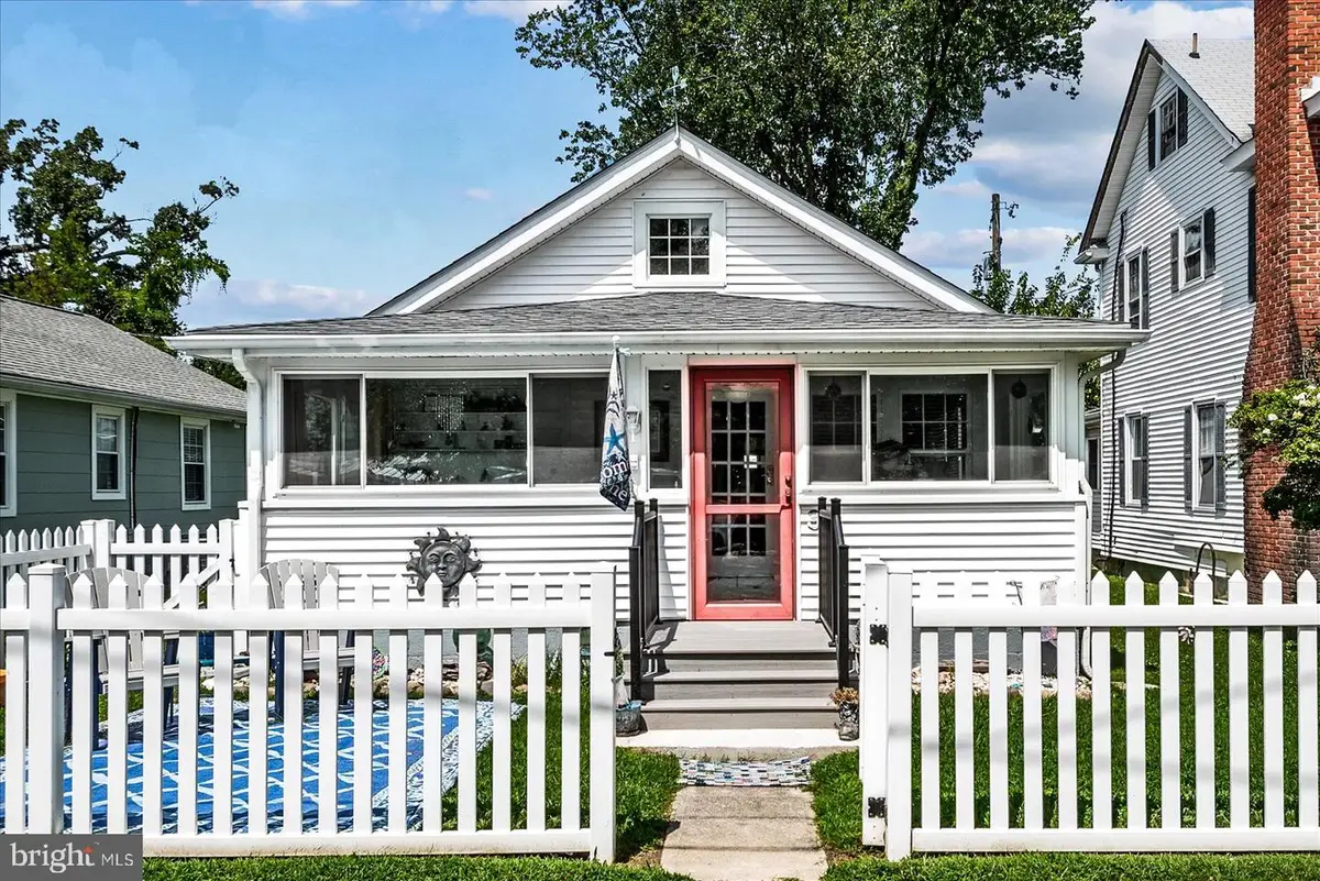 31 Virginia Ave, Colonial Beach, VA 22443 - #1