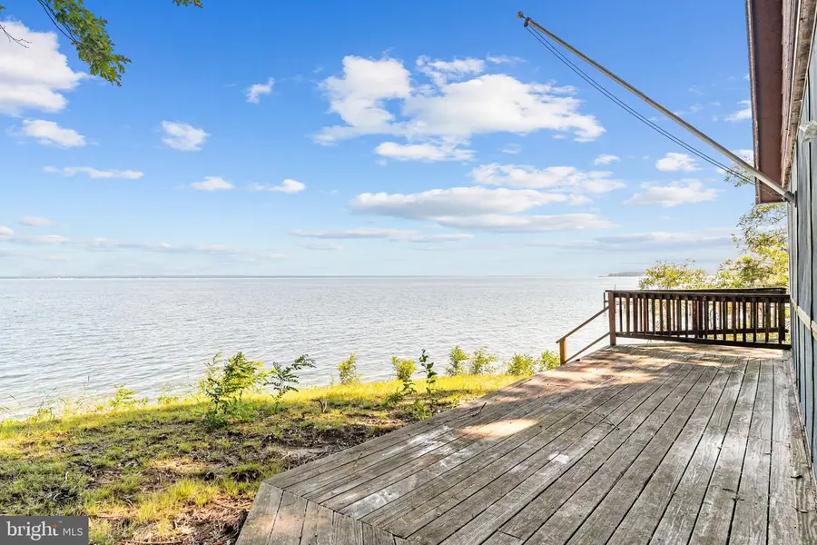 888 Cabin Point Dr, Montross, VA 22520 - #2