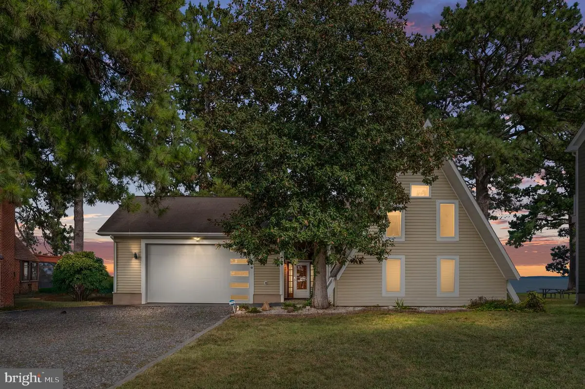 62 Shore Dr, Colonial Beach, VA 22443 - #1