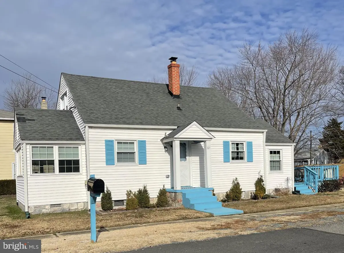 221 Madison St, Colonial Beach, VA 22443 - #1