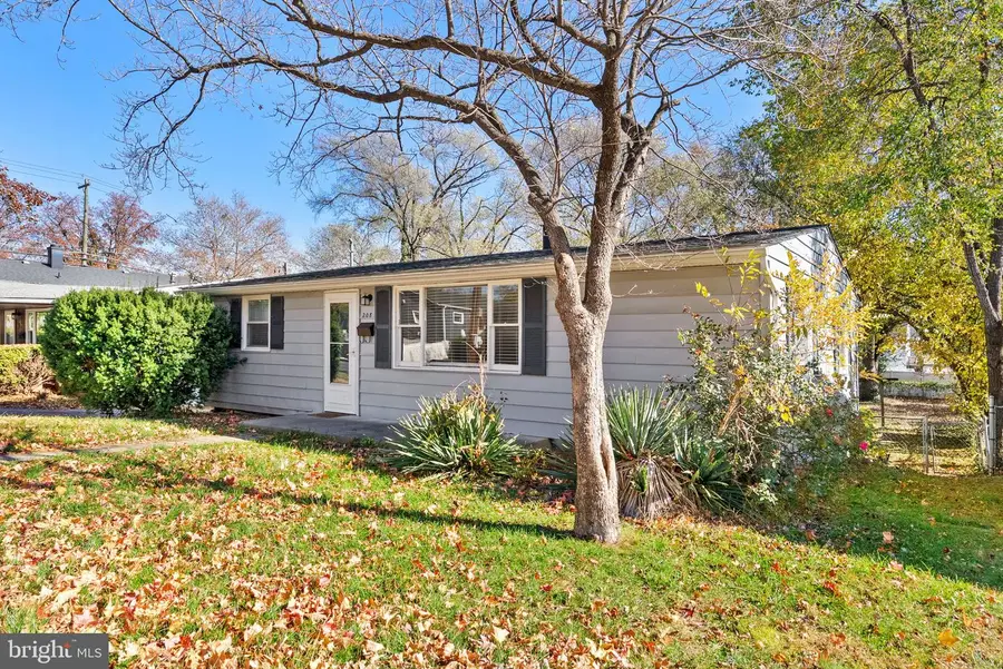 208 Shenandoah Ave, Winchester, VA 22601 - Image #2