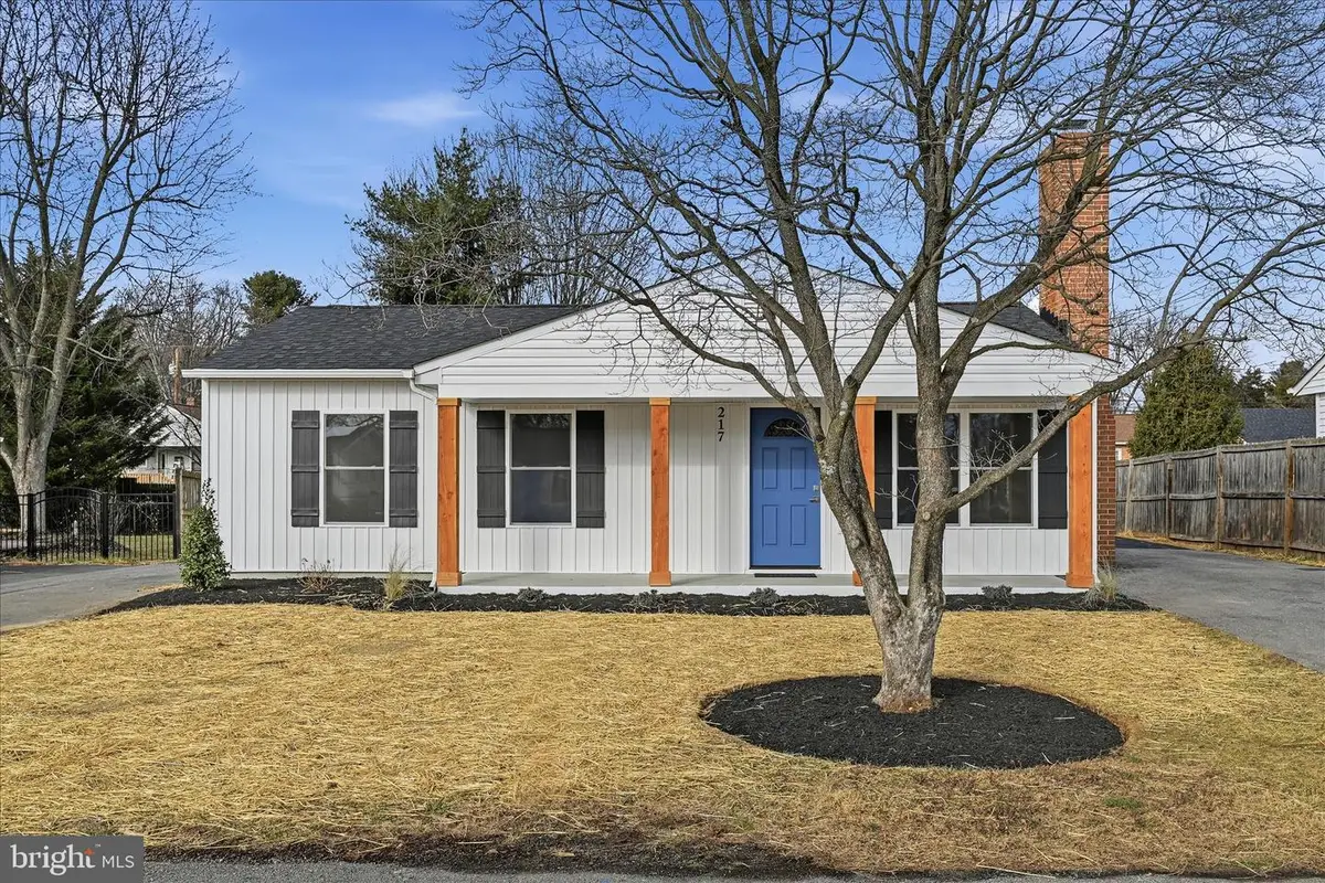 217 Myrtle Ave, Winchester, VA 22601 - Image #1