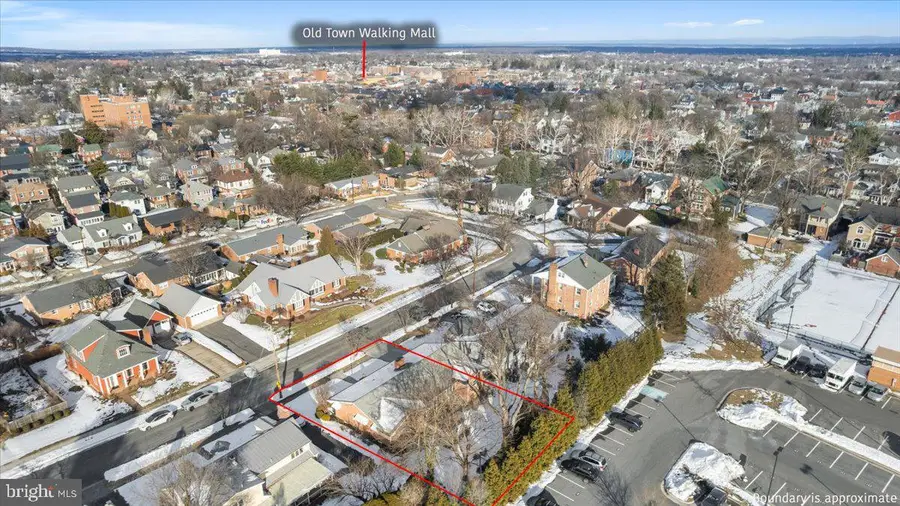 425 Briarmont Dr, Winchester, VA 22601 - #3