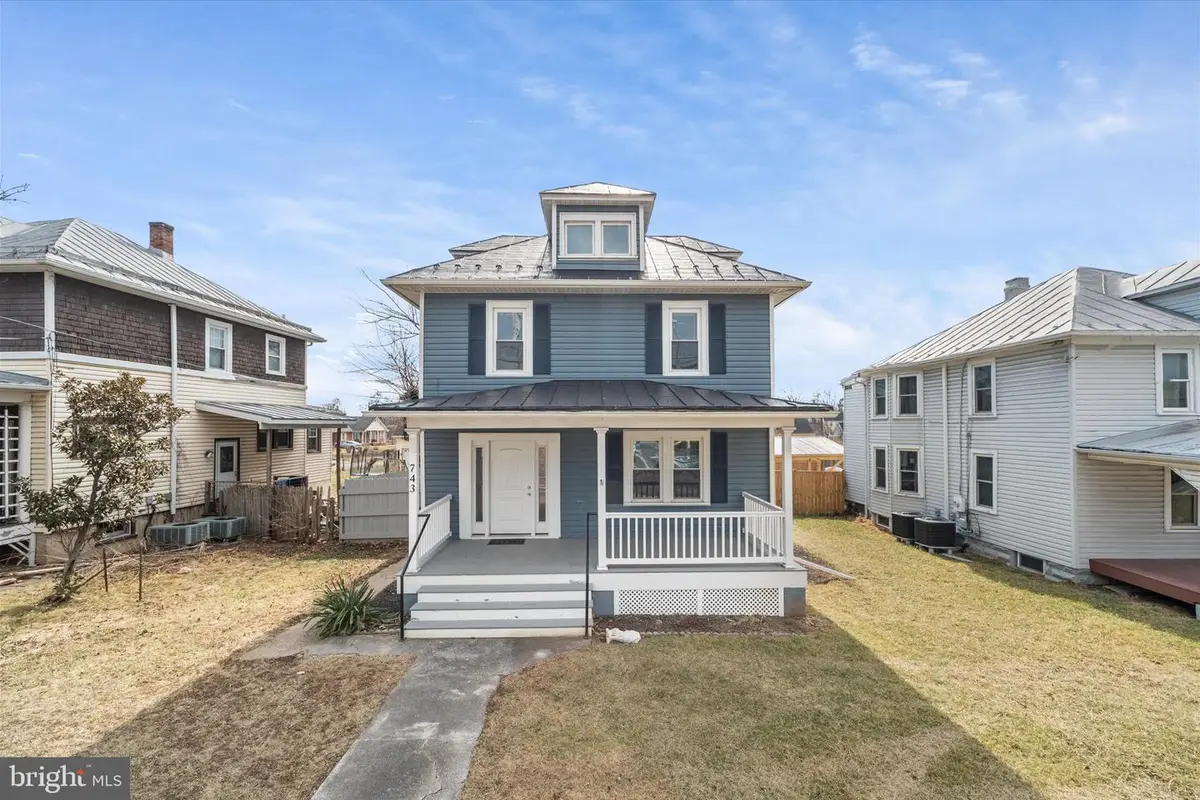 743 Berryville Ave, Winchester, VA 22601 - #1
