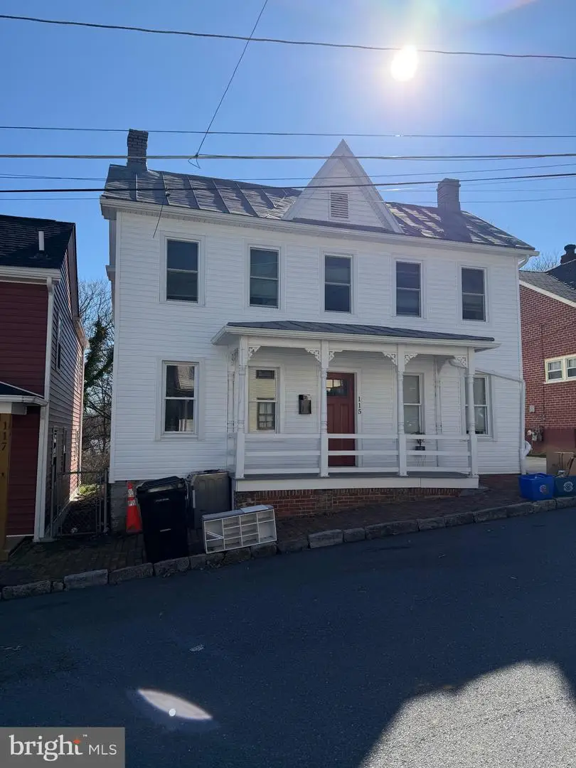 115 E Monmouth St, Winchester, VA 22601 - #1
