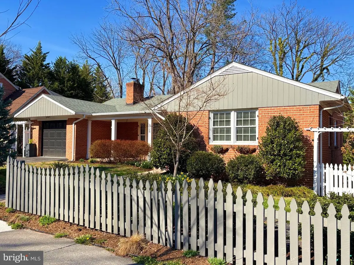 328 Sheridan Ave, Winchester, VA 22601 - #1