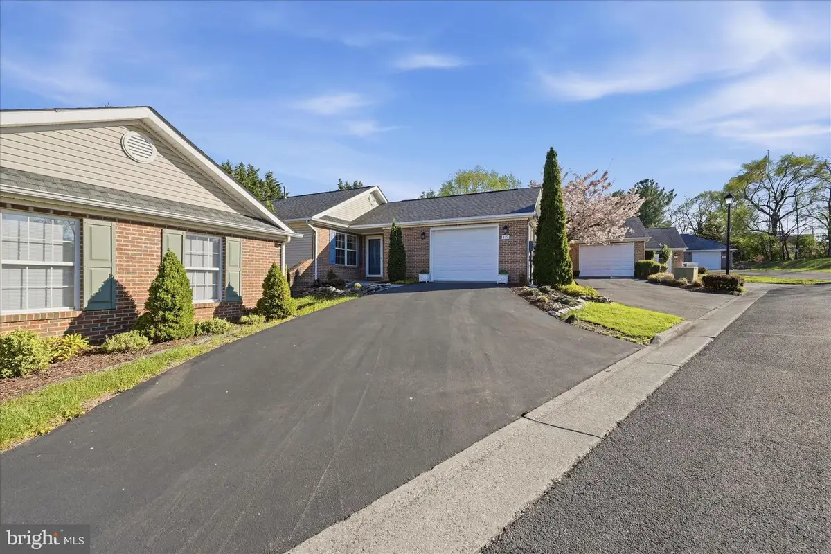 419 Stone Meadow Ct, Winchester, VA 22601 - #1