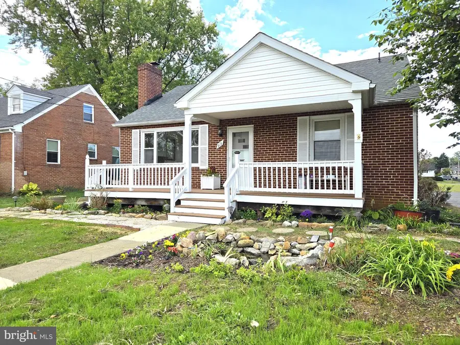 513 Van Fossen St, Winchester, VA 22601 - #2