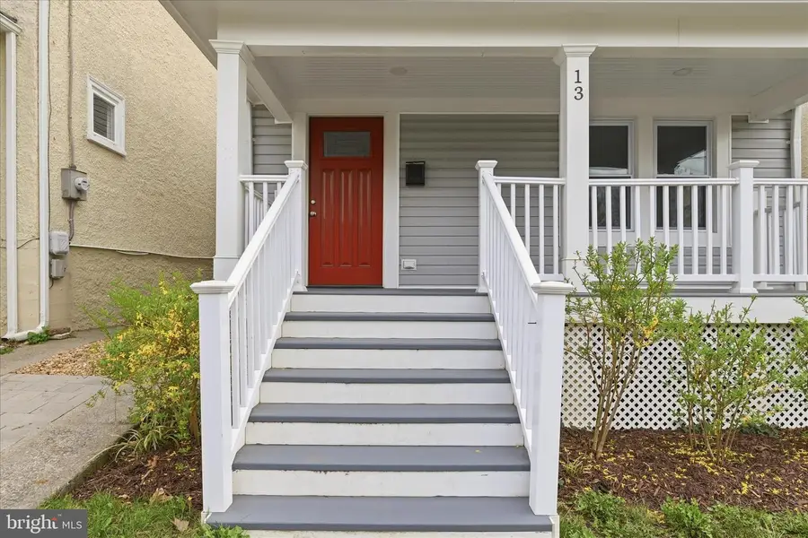 13 E Leicester St, Winchester, VA 22601 - #2