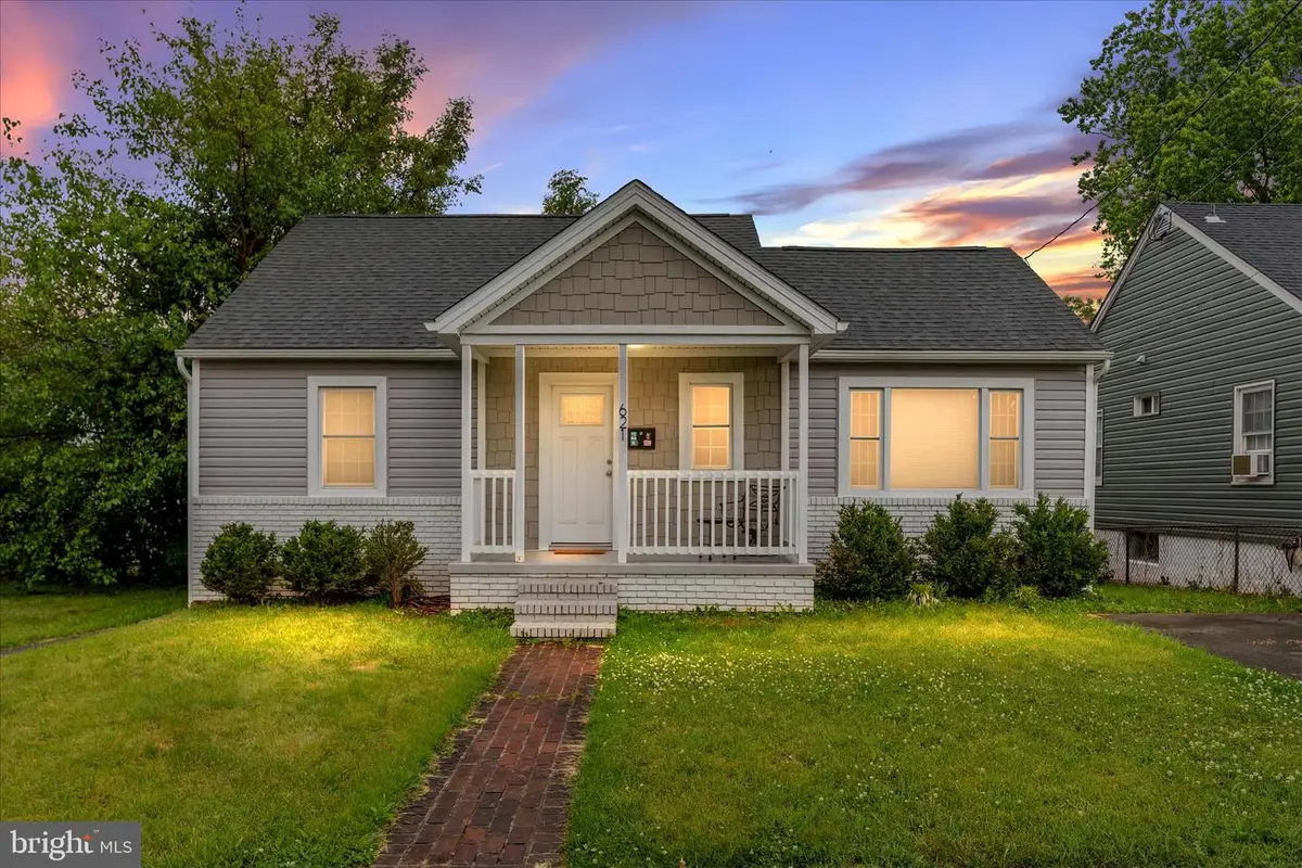 621 Patterson Ave, Winchester, VA 22601 - #1