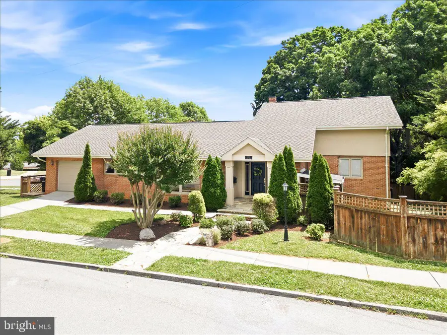 1202 Handley Ave, Winchester, VA 22601 - #2