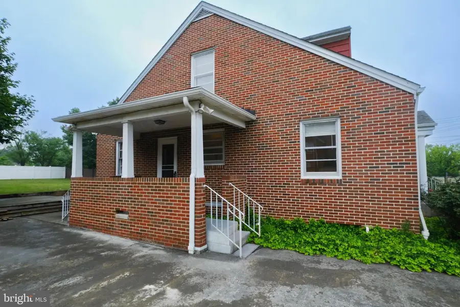 419 Van Fossen St, Winchester, VA 22601 - #3