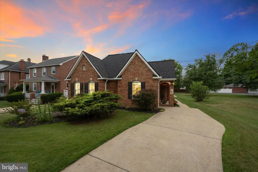 687 Woodland Ave, Winchester, VA 22601 - #2