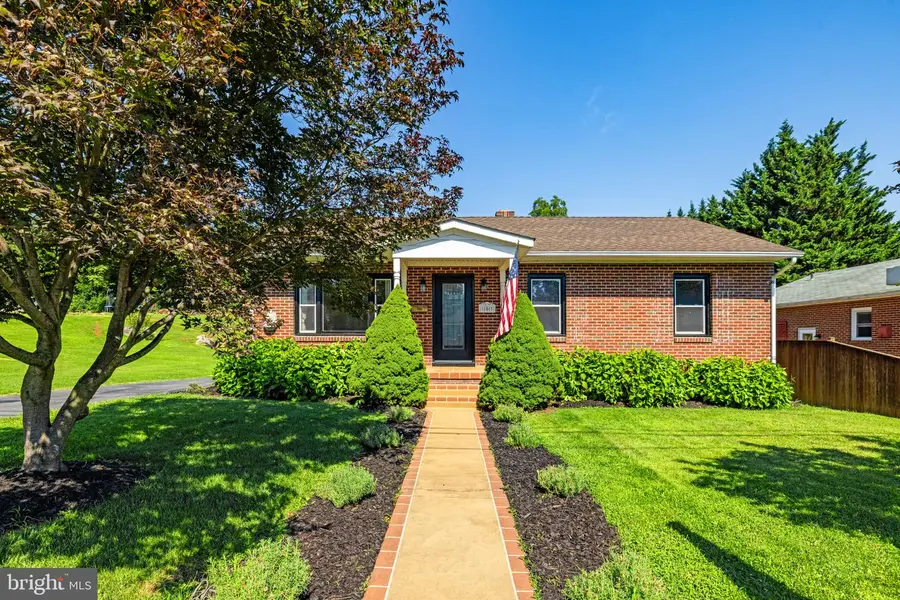 805 Pennsylvania Ave, Winchester, VA 22601 - #2