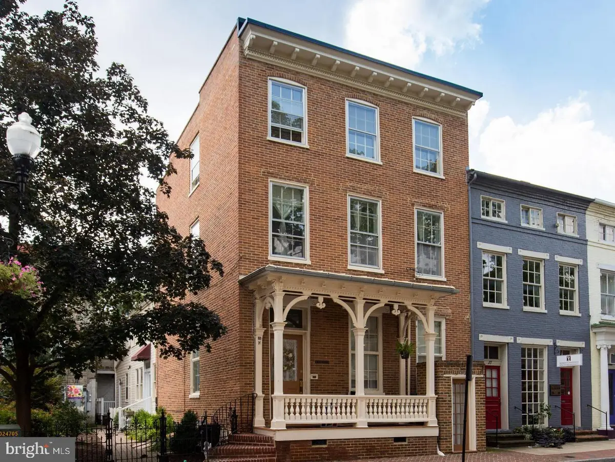 25 W Boscawen St, Winchester, VA 22601 - #1