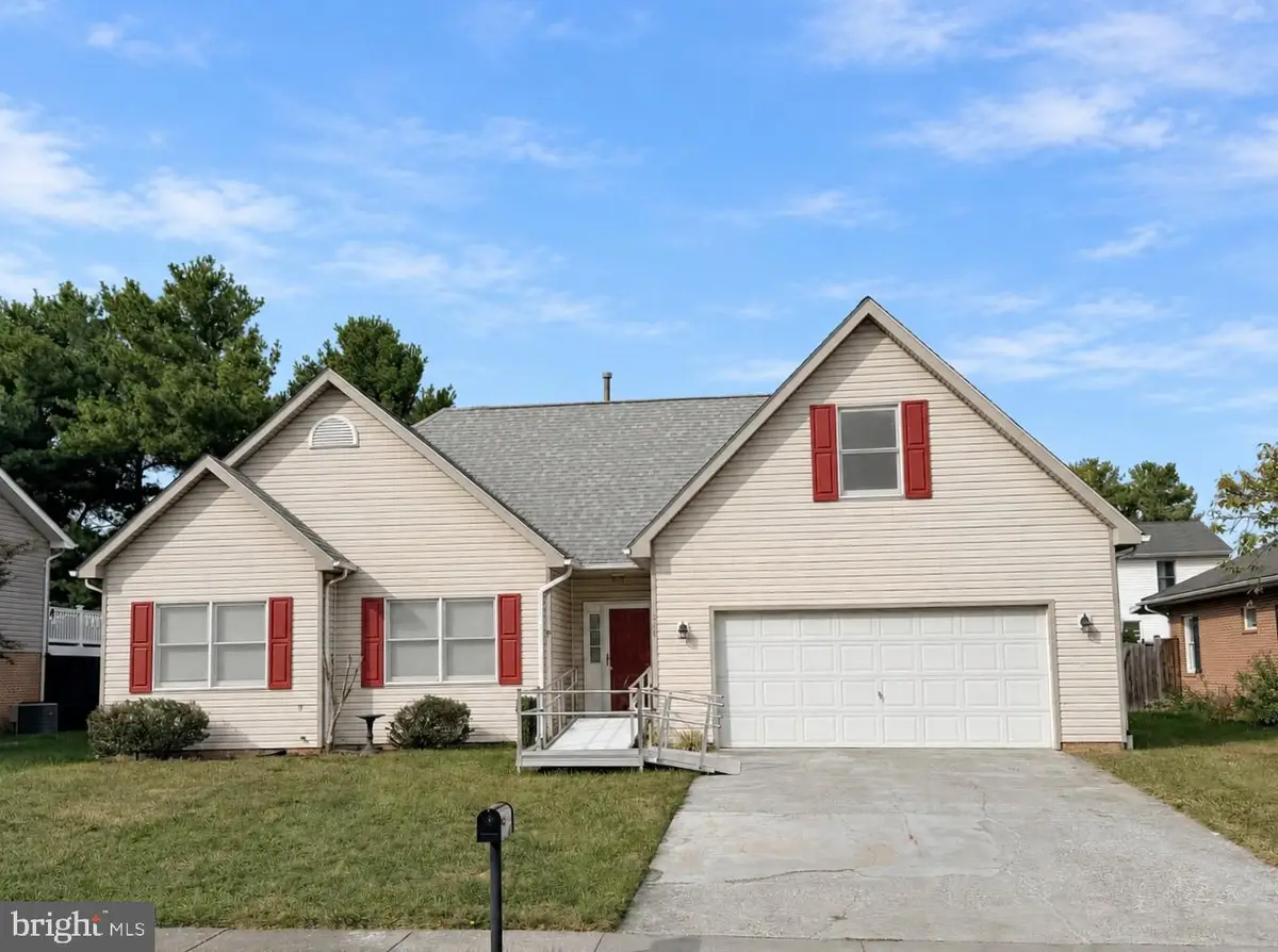 318 Stonehenge Rd, Winchester, VA 22601 - #1