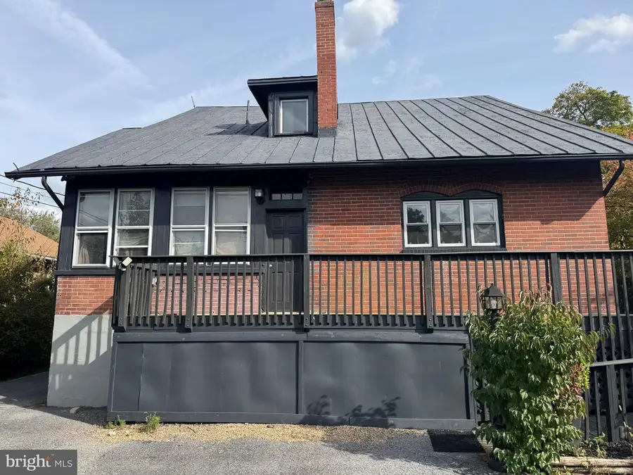 426 N Royal Ave, Front Royal, VA 22630 - Image #2