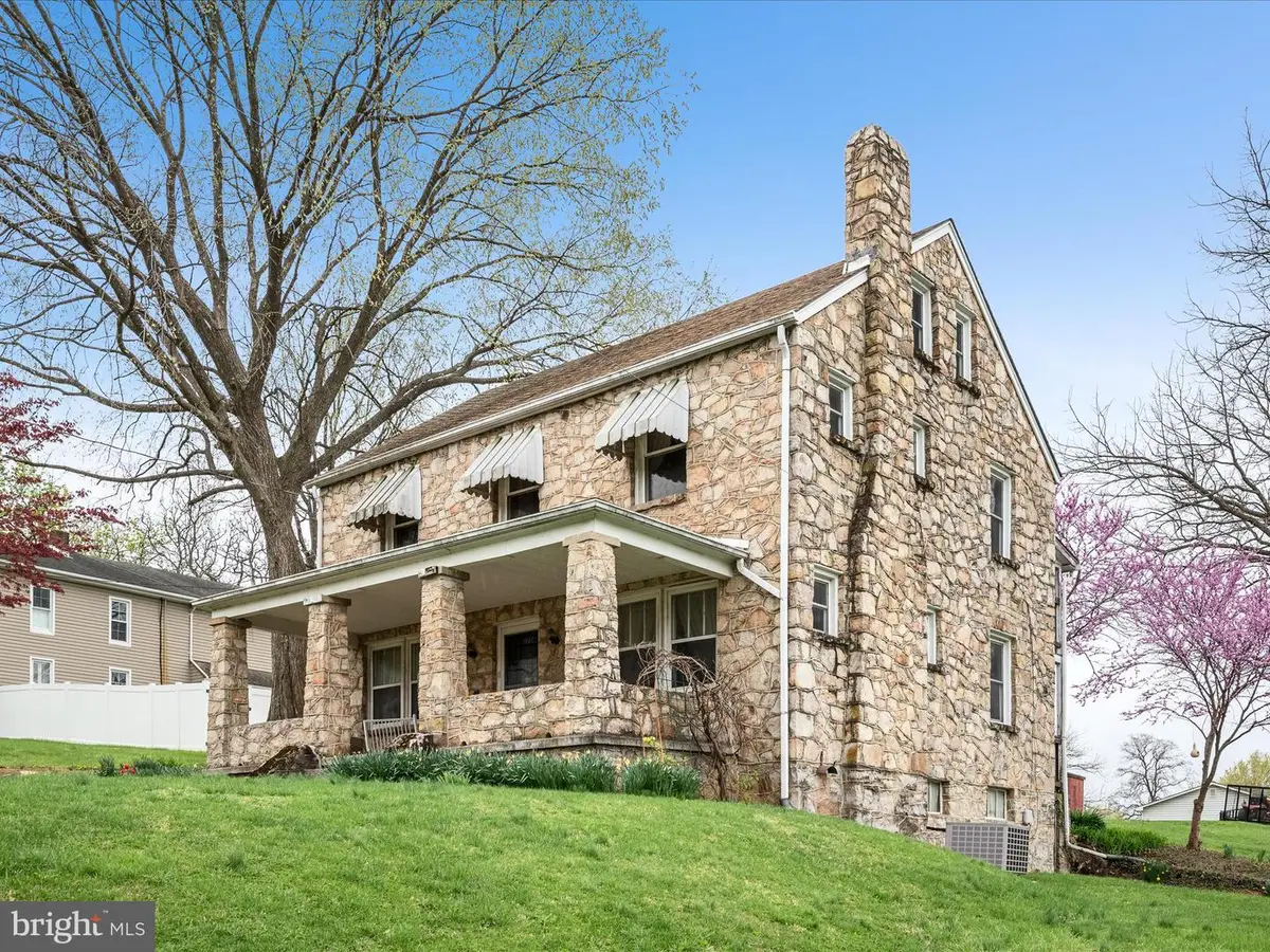 1714 N Royal Ave, Front Royal, VA 22630 - Image #1